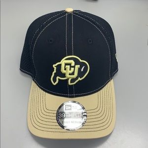Brand New - CU Boulder 39Thirty Fitted Hat S/M